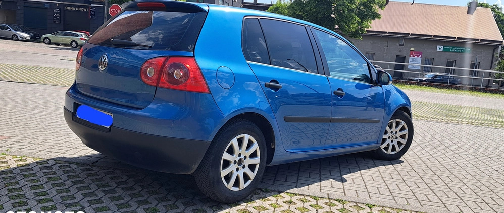 Volkswagen Golf cena 9900 przebieg: 299000, rok produkcji 2004 z Zabrze małe 106